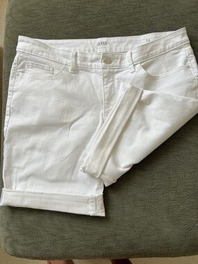 a.n.a White Cropped Denim Shorts